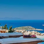 Thelxi's I - Brand New Seaview Suite! *