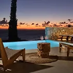 Villa Thelxi's I - Brand New Seaview Suite! *