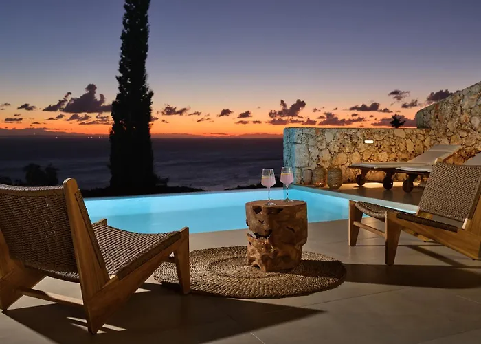 Villa Thelxi's I - Brand New Seaview Suite! *
