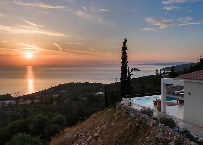 Thelxi's I - Brand New Seaview Suite!