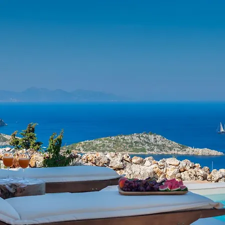 Thelxi's I - Brand New Seaview Suite! *